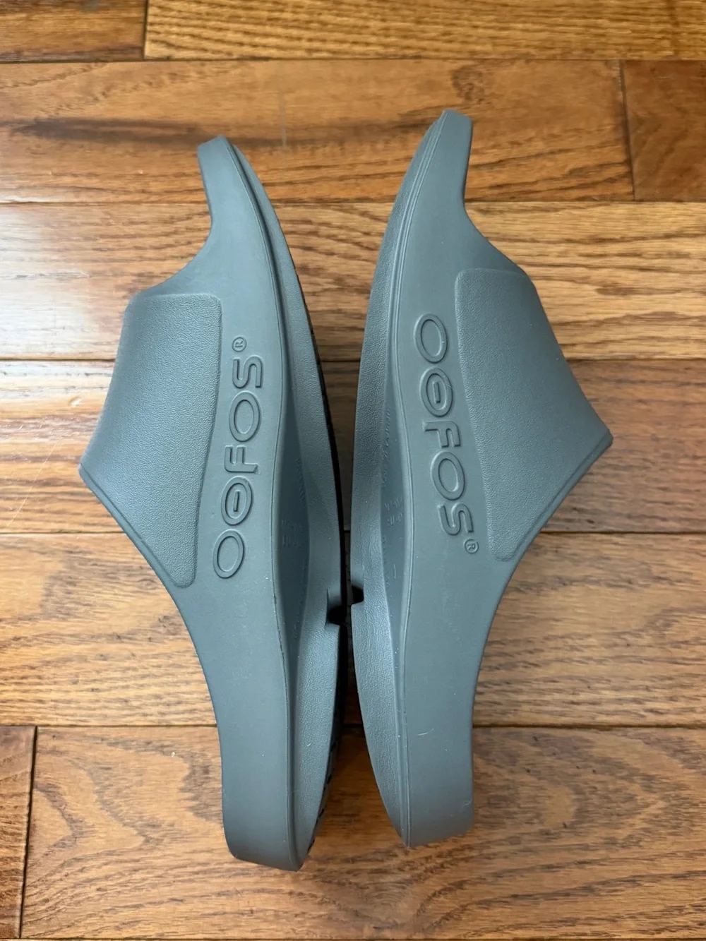 OOFOS Gender Inclusive OOahh Sport Flex Slide Sandal Sz W9 M7